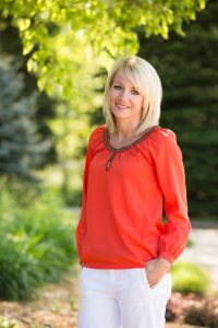 Christine's video testimonial Eric Hull DDS dentist Grand Rapids, Comstock Park, and Rockford MI